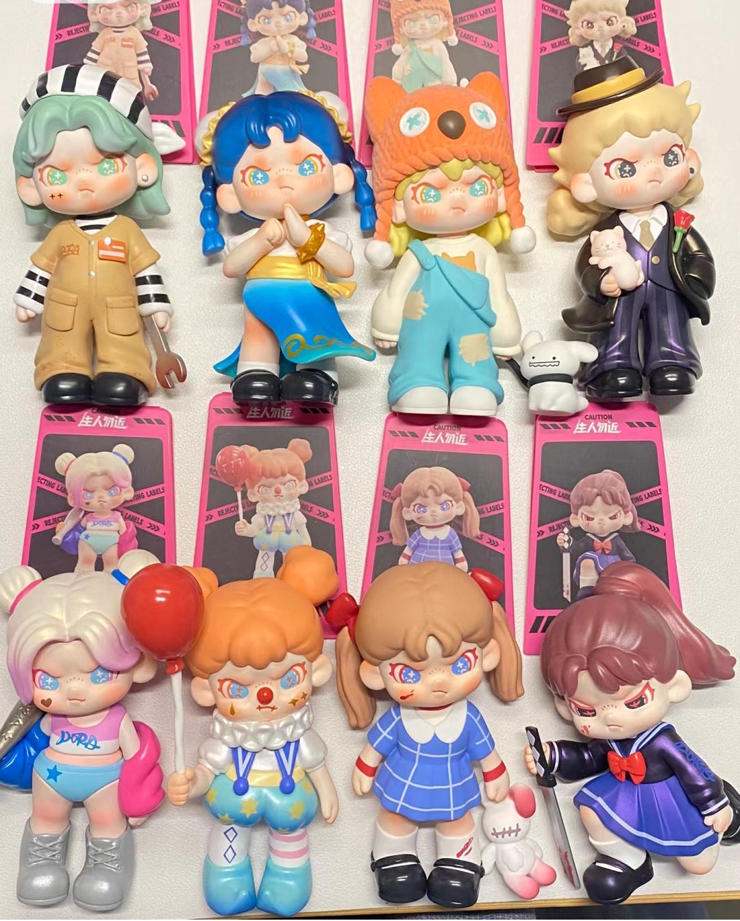 DORA refuses to define the second-generation 'Keep Away' series blind box trend toys and office figurines【Membership included】