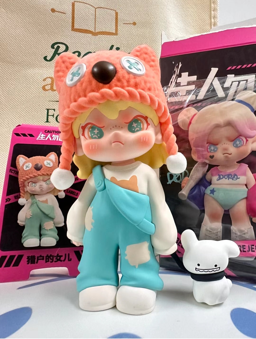 DORA refuses to define the second-generation 'Keep Away' series blind box trend toys and office figurines【Membership included】